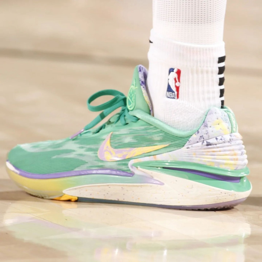 NBA,詹姆斯,德罗赞,东契奇,库里,UA,Nike,Air  NBA 上脚合集！罕见 Kobe 8 亮相！真的美如画！